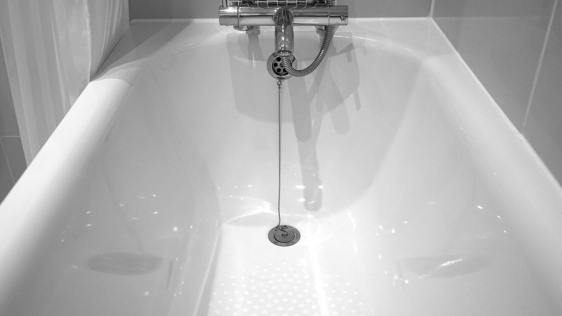 Tub-to-Shower Conversion With The Bath Planet System